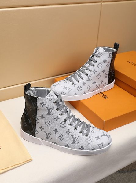 2019w limited edition printed stripes luxury mens leather casual high sneakers, fashion personality high-single shoes, size 38-44
2019w limited edition printed stripes luxury mens leather casual high sneakers, fashion personality high-single shoes, size 38-44