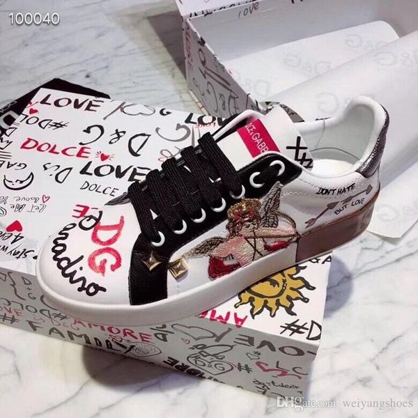 luxury station graffiti love leather white shoes female foreign casual single shoes women fashion wild breathable lace-up shoes
luxury station graffiti love leather white shoes female foreign casual single shoes women fashion wild breathable lace-up shoes