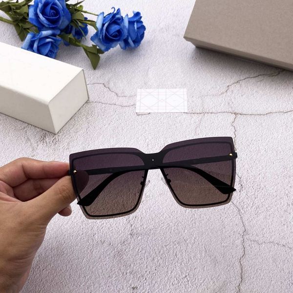 5 styles woman sunglasses summer brand sunglasses womens beach goggle glasses uv400 050701 highly quality with box, White;black
5 styles woman sunglasses summer brand sunglasses womens beach goggle glasses uv400 050701 highly quality with box, White;black