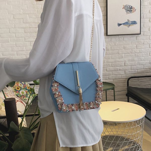fashionable crossbody bags for women messenger bag metal chain pearl decoration solid color messenger bag
fashionable crossbody bags for women messenger bag metal chain pearl decoration solid color messenger bag
