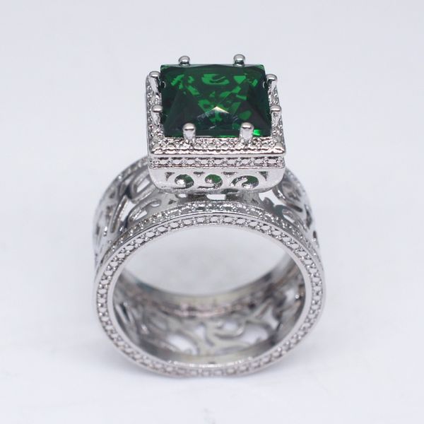 luxury big crystal green stone ring male female 925 silver engagement ring vintage party wedding rings for women, Slivery;golden
luxury big crystal green stone ring male female 925 silver engagement ring vintage party wedding rings for women, Slivery;golden