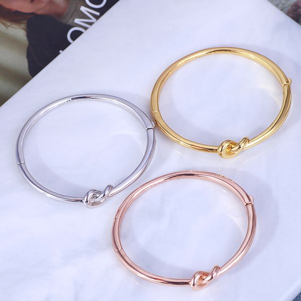 europe and the united states fashion jewelry simple style knot love smooth personality couples can open the bangle, Black
europe and the united states fashion jewelry simple style knot love smooth personality couples can open the bangle, Black