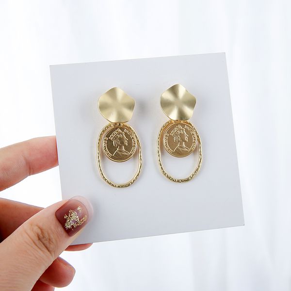 vintage matte gold color hollow out circle ears clip statement queen head coins clip on earrings party jewelry for women mujer, Silver
vintage matte gold color hollow out circle ears clip statement queen head coins clip on earrings party jewelry for women mujer, Silver