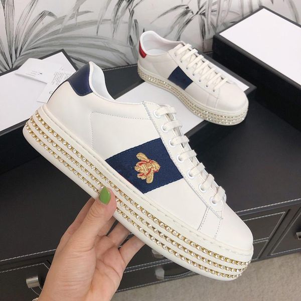 2020 designer sneakers low spikes flats shoes men womens suede leather sneakers party designer shoes35-41, Black;red
2020 designer sneakers low spikes flats shoes men womens suede leather sneakers party designer shoes35-41, Black;red
