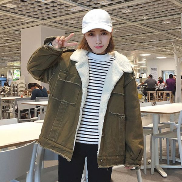 autumn and winter lambs wool coat 2019 new style women's dress retro hong kong style flash tooling jacket loose cotton coat, Blue;black
autumn and winter lambs wool coat 2019 new style women's dress retro hong kong style flash tooling jacket loose cotton coat, Blue;black
