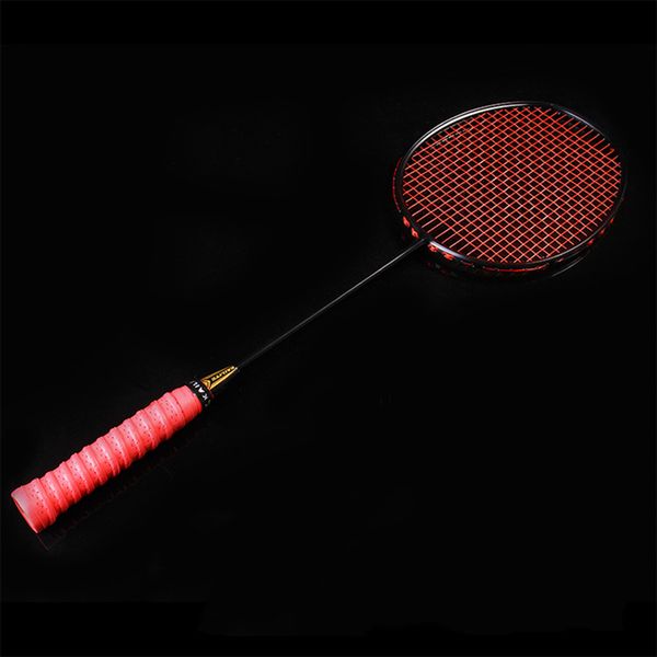 kailite 4u 80g strung badminton racket professional carbon badminton racquet 32-35lbs grips and wristband
kailite 4u 80g strung badminton racket professional carbon badminton racquet 32-35lbs grips and wristband