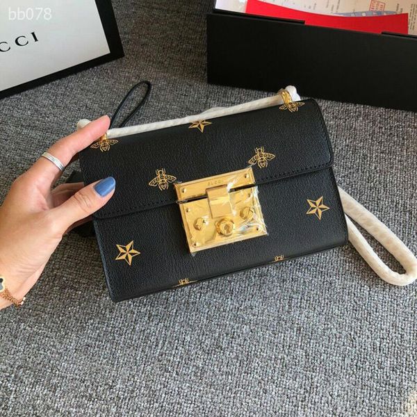 metal chain bag leather shoulder bags women's crossbody buckle flap bag british wind personalized printing small square bag
metal chain bag leather shoulder bags women's crossbody buckle flap bag british wind personalized printing small square bag