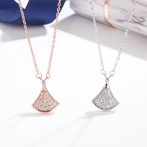 s925 sterling silver small skirt full diamond necklace female fan-shaped clavicle necklace delicate temperament
s925 sterling silver small skirt full diamond necklace female fan-shaped clavicle necklace delicate temperament