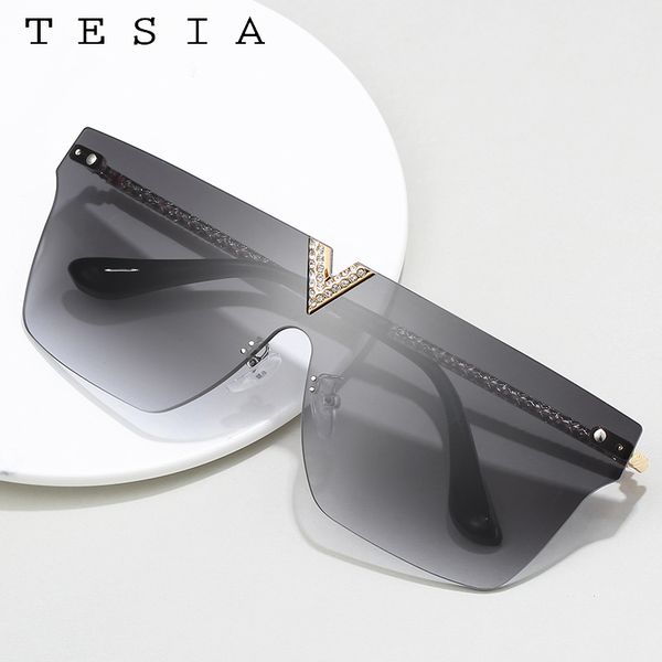 vintage rhinestone rimless sunglasses women one piece tinted lens sunglass flat diamond glasses eyewear lentes de sol mujer, White;black
vintage rhinestone rimless sunglasses women one piece tinted lens sunglass flat diamond glasses eyewear lentes de sol mujer, White;black
