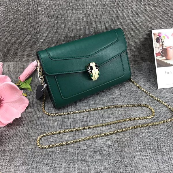 2019 clutch bag designer flip bag ladies noble and gorgeous makeup bag counter series inlaid green malachite handbag qualit
2019 clutch bag designer flip bag ladies noble and gorgeous makeup bag counter series inlaid green malachite handbag qualit