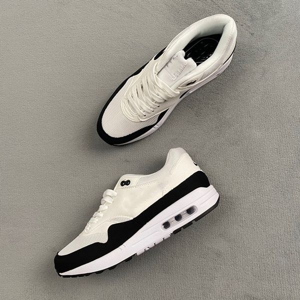 1 se white black gum cq9965100 white black gum breathable sneakers womans men designer sneakers shoes schoenen, White;red
1 se white black gum cq9965100 white black gum breathable sneakers womans men designer sneakers shoes schoenen, White;red