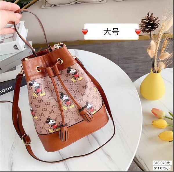 2019 shoulder bags women bag luxury suede handbag winter cattlehide bag gold chain clutch women crossbody ladies messenger bags bum bag
2019 shoulder bags women bag luxury suede handbag winter cattlehide bag gold chain clutch women crossbody ladies messenger bags bum bag