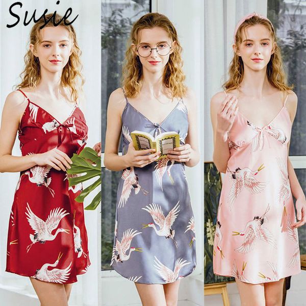 womens summer imitation silk v-neck sling nightdress red-crowned printing sleepwear bowknot bridal bridesmaid pajamas, Black;red
womens summer imitation silk v-neck sling nightdress red-crowned printing sleepwear bowknot bridal bridesmaid pajamas, Black;red