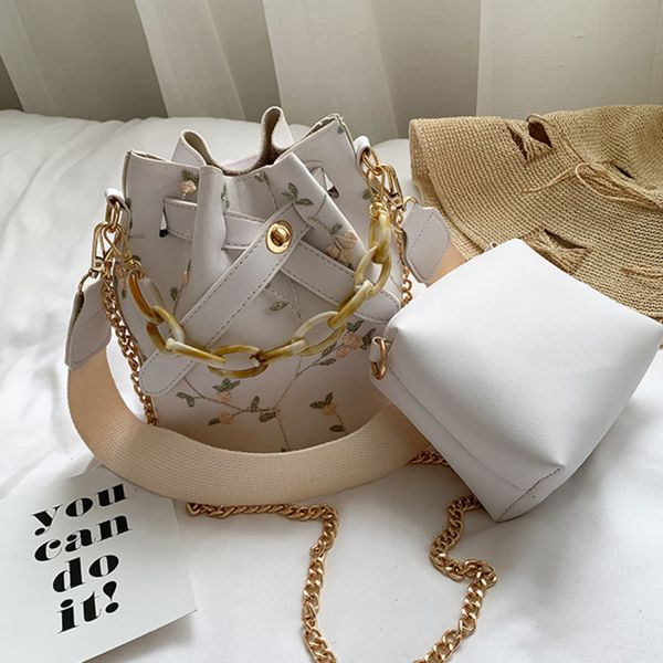 женщина lady личностной crossbody сумка для женщин 2020 цепной плеча сумки дамы рук sling сумки
женщина lady личностной crossbody сумка для женщин 2020 цепной плеча сумки дамы рук sling сумки