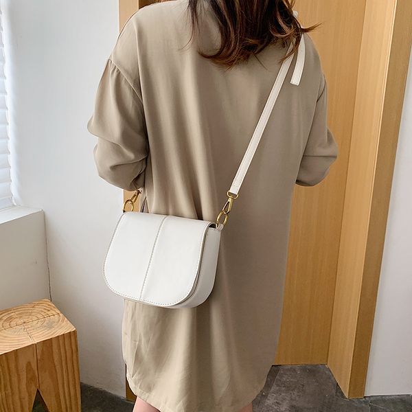 2020 new women's shoulder bag korean version of the solid color foreign style small fresh chain crossbody shoulder bag
2020 new women's shoulder bag korean version of the solid color foreign style small fresh chain crossbody shoulder bag