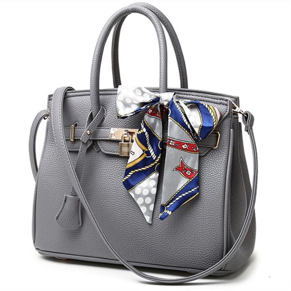 2019 new zipper bag european and american lychee pattern platinum bag diagonal shoulder portable handbag
2019 new zipper bag european and american lychee pattern platinum bag diagonal shoulder portable handbag