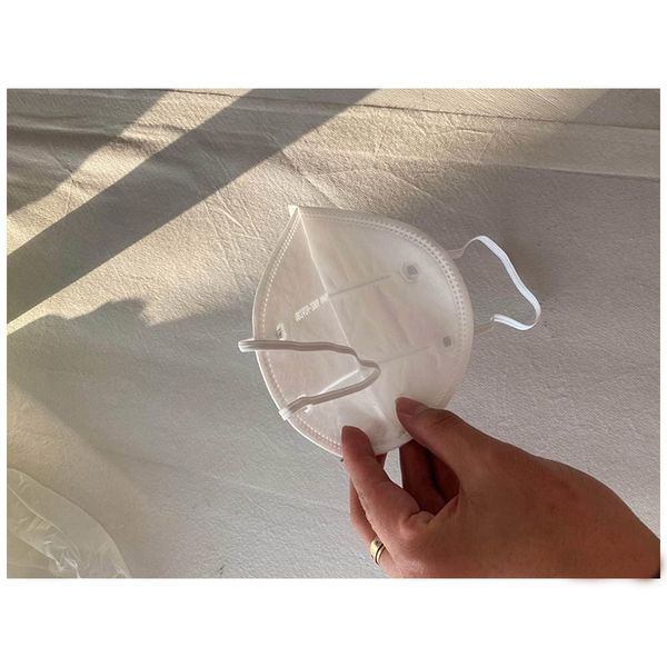 kn95 face mask anti-foaming splash proof pm2.5 dust anti fog filter breathing protective mouth mask hanging ear type 10pcs
kn95 face mask anti-foaming splash proof pm2.5 dust anti fog filter breathing protective mouth mask hanging ear type 10pcs