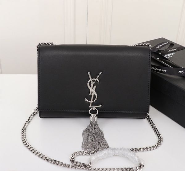 handbag women handbag new portable chain single-shoulder bag chain single-shoulder bag handbag delivery size:22*16*5cm
handbag women handbag new portable chain single-shoulder bag chain single-shoulder bag handbag delivery size:22*16*5cm