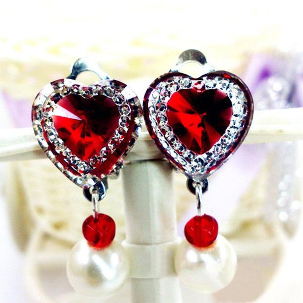 crystal hear shape princess ear clip safe ear clip korean trendy kid children no piercing earring girls birthday gift, Silver
crystal hear shape princess ear clip safe ear clip korean trendy kid children no piercing earring girls birthday gift, Silver