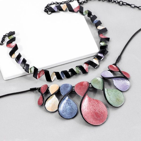 unique design distortion strip flake alloy necklaces female bohemian colorful choker snake black chain necklace women jewelry, Silver
unique design distortion strip flake alloy necklaces female bohemian colorful choker snake black chain necklace women jewelry, Silver