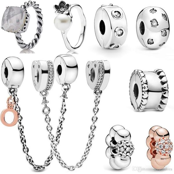 100% 925 sterling silver overhanging crown o logo heart safety chain and paving bead pad shiny crown o shiny leaf beaded heart cli, Black
100% 925 sterling silver overhanging crown o logo heart safety chain and paving bead pad shiny crown o shiny leaf beaded heart cli, Black
