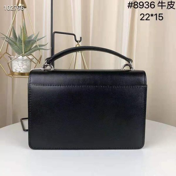 designer women chain handbag fashion classic black flap shoulder bag temperament lady bags chain cross-body small capacity/611
designer women chain handbag fashion classic black flap shoulder bag temperament lady bags chain cross-body small capacity/611