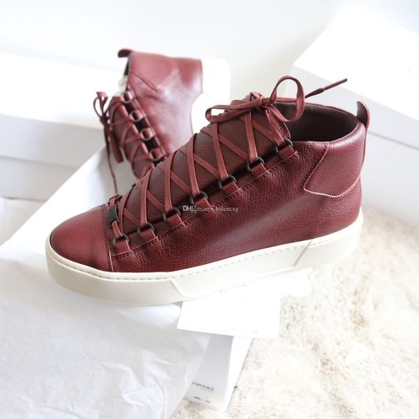 mid men's designer high arena holiday sneakers shoes wrinkle leather kanye west fashion men's casual flats shoes black white red b
mid men's designer high arena holiday sneakers shoes wrinkle leather kanye west fashion men's casual flats shoes black white red b
