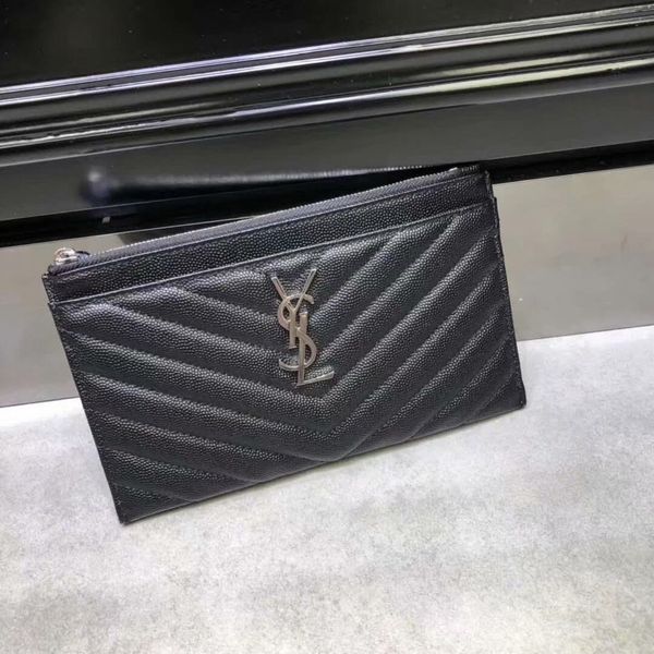 new lady's leather handbag 7a high-end custom quality fashion style gold metal accessories letter metal trim and quilted bag sewing
new lady's leather handbag 7a high-end custom quality fashion style gold metal accessories letter metal trim and quilted bag sewing
