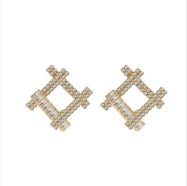 rhinestone золото болтаться серьги дизайнер ювелирных orecchini партии способа шика серьги для женщин и девочек, Golden
rhinestone золото болтаться серьги дизайнер ювелирных orecchini партии способа шика серьги для женщин и девочек, Golden