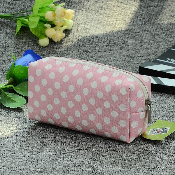 2020 new ladies cosmetic bag pvc simple large capacity pencil bag square student supplies stationery storage women's
2020 new ladies cosmetic bag pvc simple large capacity pencil bag square student supplies stationery storage women's