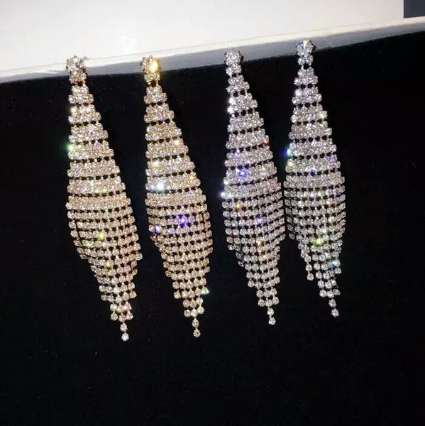 fashion korean clip on earrings chandelier earrings shiny rhinestone bridal pageant prom earings, Golden
fashion korean clip on earrings chandelier earrings shiny rhinestone bridal pageant prom earings, Golden