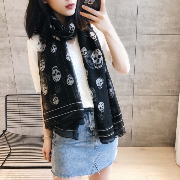 p2019 fashion autumn and winter brand silk scarves timeless classic, super long shawl fashion women's soft silk scarves, Blue;gray
p2019 fashion autumn and winter brand silk scarves timeless classic, super long shawl fashion women's soft silk scarves, Blue;gray