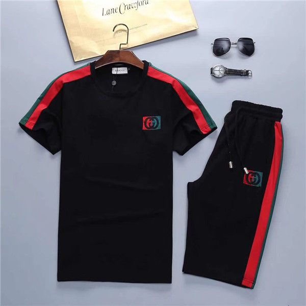 2020 summer designer new 2019 fashion casual sports suit men's short sleeves and shorts men's sportswear jogging training, Gray
2020 summer designer new 2019 fashion casual sports suit men's short sleeves and shorts men's sportswear jogging training, Gray