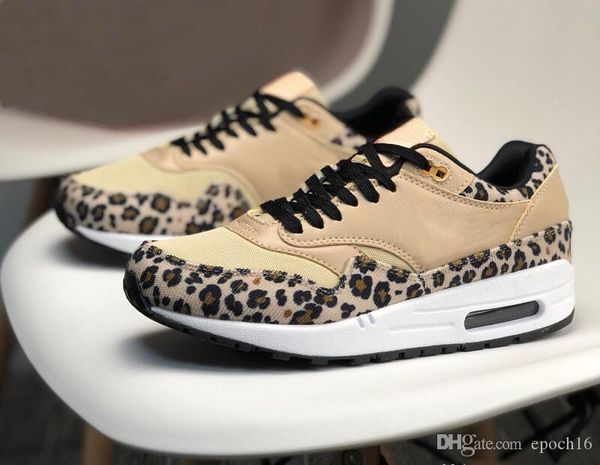 1 premium leopard athletic designer shoes desert ore orange peel black 87 animal pack fashion trainers come with box size40-45
1 premium leopard athletic designer shoes desert ore orange peel black 87 animal pack fashion trainers come with box size40-45