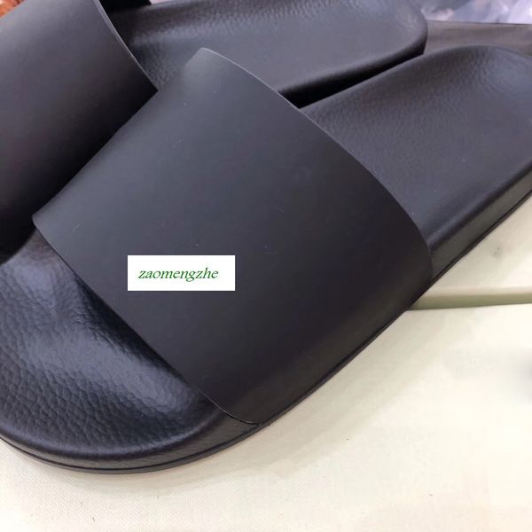 ff casual shoes indoor beach slippers white printing sweethearts shoes with box, Black
ff casual shoes indoor beach slippers white printing sweethearts shoes with box, Black