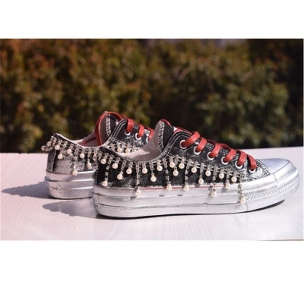 2019 new spring glass water drill retro dirty women's shoes diamond inlaid flat bottom canvas lace style old small white shoes, Black
2019 new spring glass water drill retro dirty women's shoes diamond inlaid flat bottom canvas lace style old small white shoes, Black