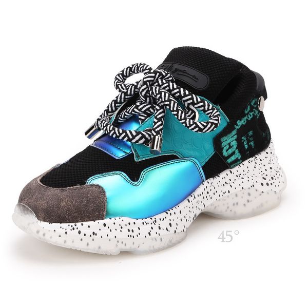 мода дамы повседневная обувь 2019 осенние новые дикие спортивная обувь европейского и американского стиля кожи соответствие цвета платформа, Black
мода дамы повседневная обувь 2019 осенние новые дикие спортивная обувь европейского и американского стиля кожи соответствие цвета платформа, Black