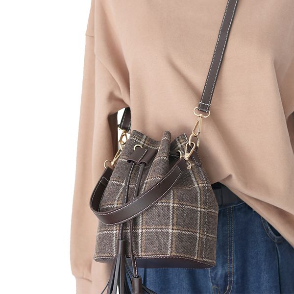 retro plaid female bucket bags woolen women shoulder messenger bags fashion casual ladies crossbody chic woman handbags
retro plaid female bucket bags woolen women shoulder messenger bags fashion casual ladies crossbody chic woman handbags