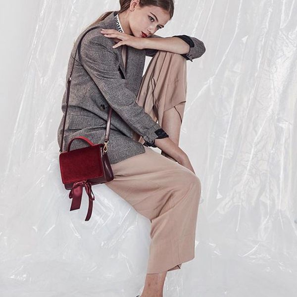 women burgundy velvet crossbody bag messenger handbag tote leather clutch bag for giril bow handbag high quanlity stylish
women burgundy velvet crossbody bag messenger handbag tote leather clutch bag for giril bow handbag high quanlity stylish