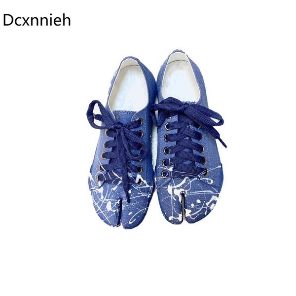 dcxnnieh graffiti printing split toe canvas shoes women lace-up retro splashing casual shoes denim blue flat loafers women, Black
dcxnnieh graffiti printing split toe canvas shoes women lace-up retro splashing casual shoes denim blue flat loafers women, Black