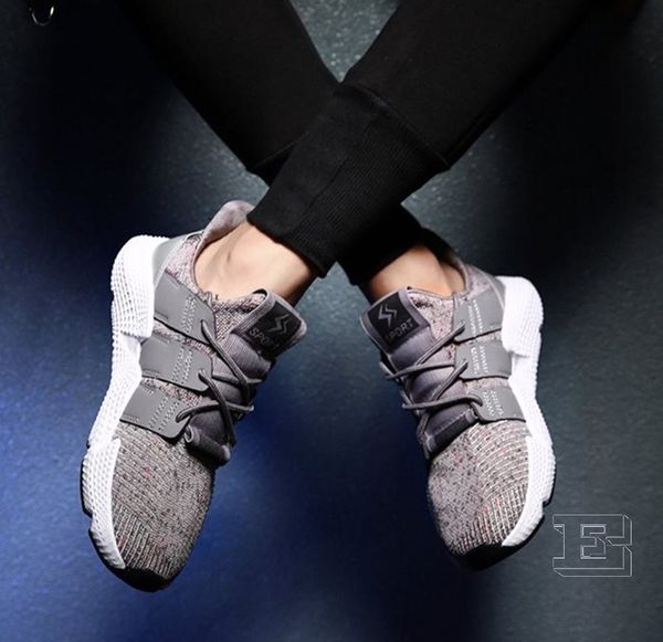 fashion men shoes mesh breathable sneakers walking male footwear new comfortable lightweight running shoes e-200228134
fashion men shoes mesh breathable sneakers walking male footwear new comfortable lightweight running shoes e-200228134