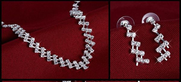 свадебные украшения кристалл люкс подарков ожерелье ожерелье серьги set wedding set hot, Silver
свадебные украшения кристалл люкс подарков ожерелье ожерелье серьги set wedding set hot, Silver
