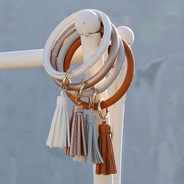 artilady tassel bangle keychains for women leather bangle key chains key ring bag charm jewelry gift for friends drop shipping, Silver
artilady tassel bangle keychains for women leather bangle key chains key ring bag charm jewelry gift for friends drop shipping, Silver