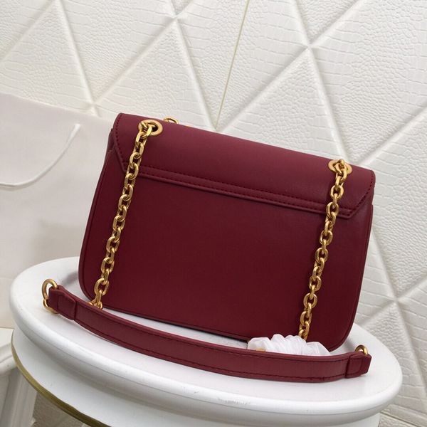 classic women handbags new calf skin tofu chain package ladies single shoulder crossbody bag retro styling casual bag fashionable joker
classic women handbags new calf skin tofu chain package ladies single shoulder crossbody bag retro styling casual bag fashionable joker