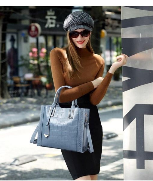 first layer cowhide ladies shoulder bag female 2020 new crocodile pattern woven handbag female leather handbag big bag