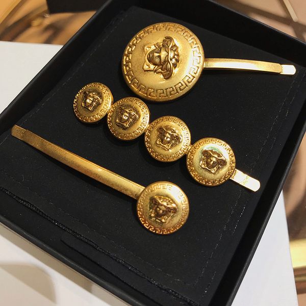 2019 new medusa portrait punk golden coin hair clips for women wholesale hair accessories elegant hairpins barrettes tiara joyas
2019 new medusa portrait punk golden coin hair clips for women wholesale hair accessories elegant hairpins barrettes tiara joyas