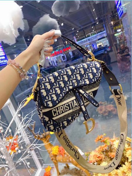 Конструктор WOMENS сумочек женской сумочке моды сумка мешок плеча качества кожаный бумажник
Конструктор WOMENS сумочек женской сумочке моды сумка мешок плеча качества кожаный бумажник