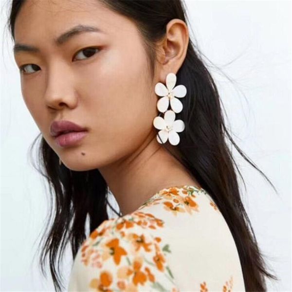 fashion designer earrings women flower stud earring simple style gift earrings luxury imitation pearl jewelry earrings brw, Silver
fashion designer earrings women flower stud earring simple style gift earrings luxury imitation pearl jewelry earrings brw, Silver