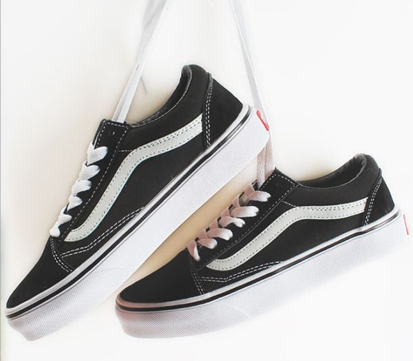 Hot Sell old skool casual shoes black Classic men women canvas Shoes fashion Skateboarding casual sneaker 35-45
Hot Sell old skool casual shoes black Classic men women canvas Shoes fashion Skateboarding casual sneaker 35-45