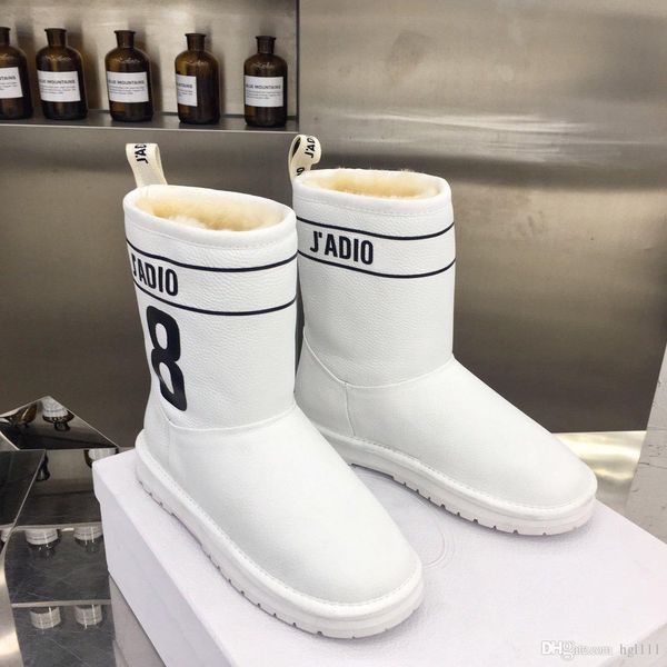 winter new fashion popular classic waterproof leather snow boots female short tube flat boots warm black thick plus velvet cotton shoes
winter new fashion popular classic waterproof leather snow boots female short tube flat boots warm black thick plus velvet cotton shoes